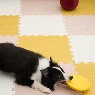 Alfombra de juego con estampado de hojas